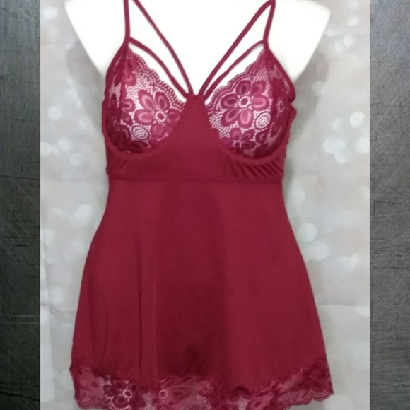 Queen Size Cranberry Strappy Lace Babydoll - Picture 6 of 7